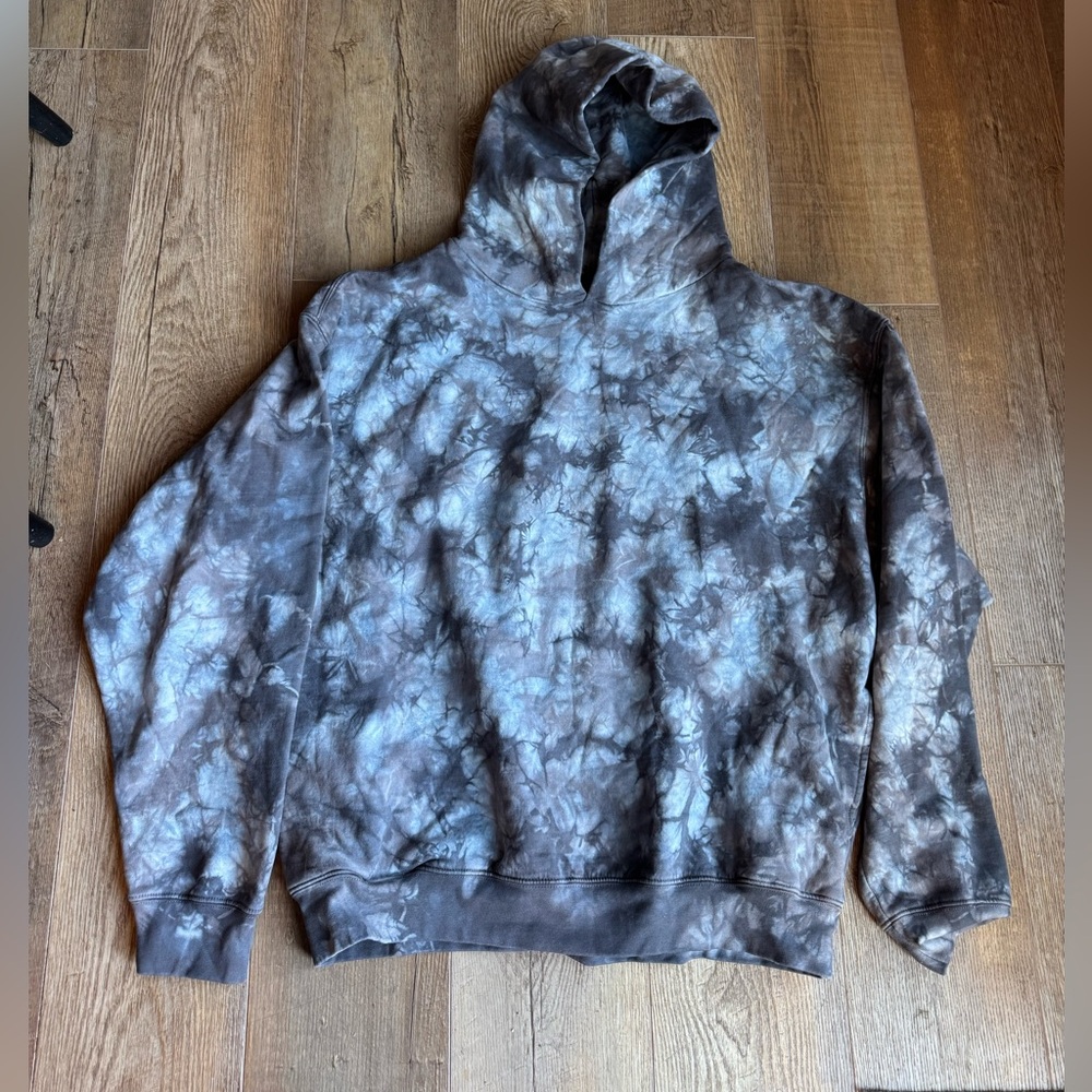 Mens L talentless hoodie never worn pet free home